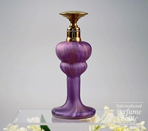 International Perfume Bottle Association 1997 Annual Directory: Very Good  Softcover (1997)