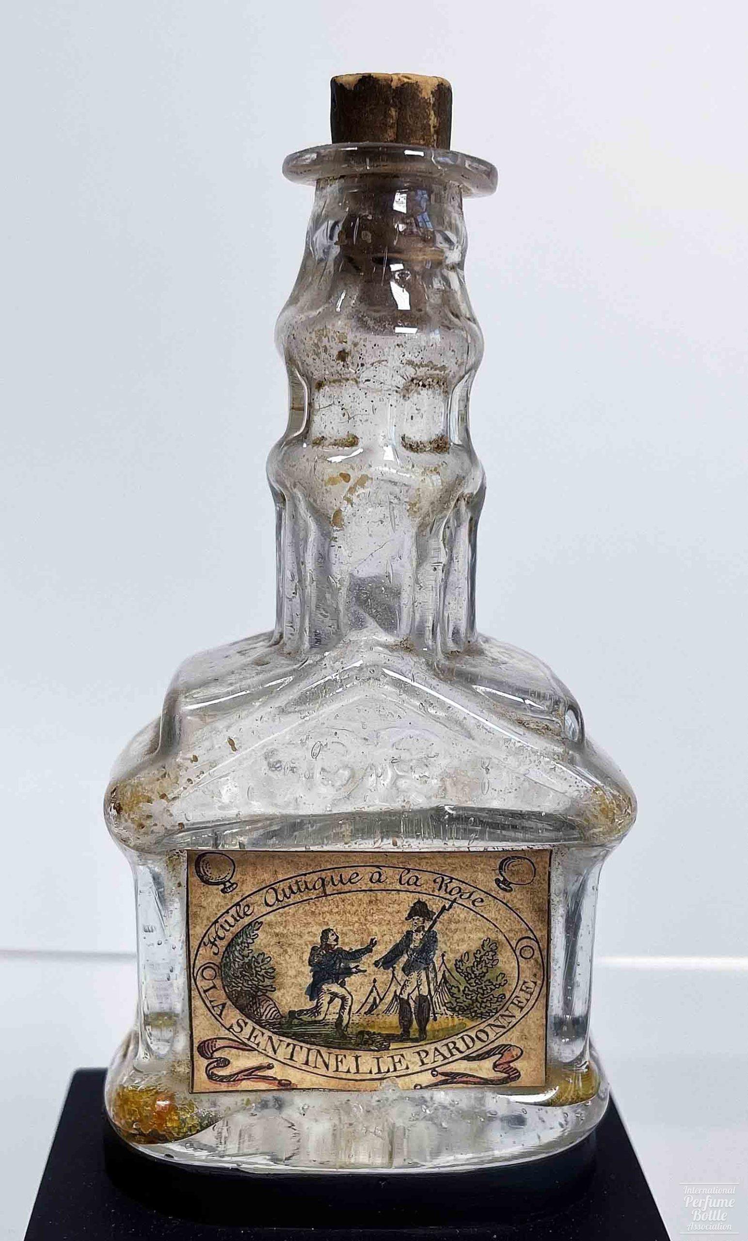 "La Sentinelle Pardonnée"  Antique Rose Oil