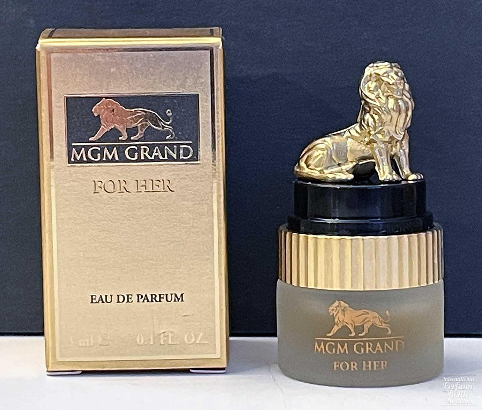 "For Her" Lion Presentation by MGM Grand, mini