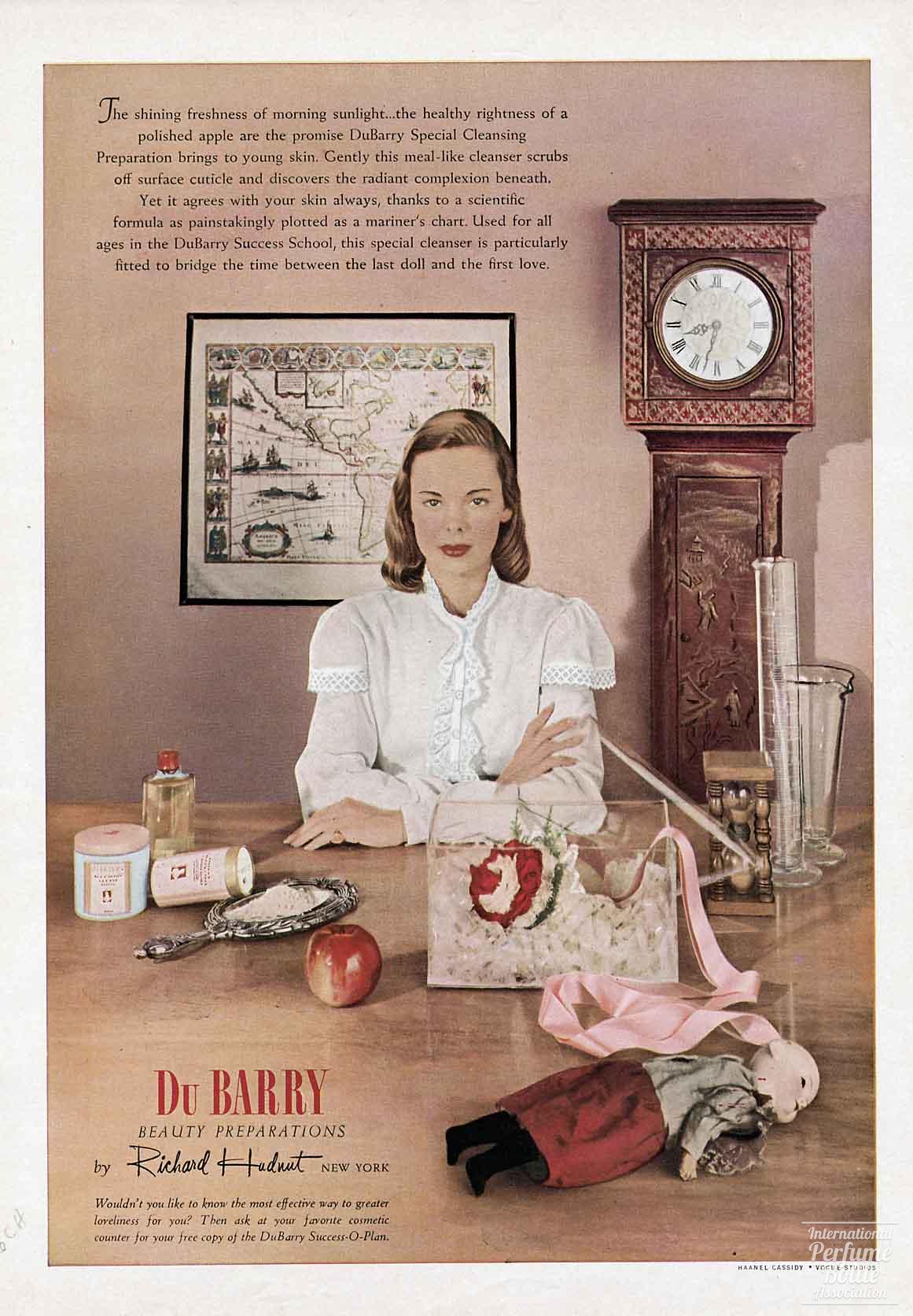 Du Barry Beauty Presentations by Richard Hudnut Advertisement - 1946